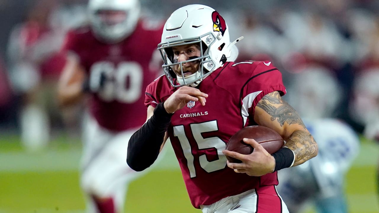 QB truck stick! Arizona Cardinals quarterback Chris Streveler brings the  boom on physical 23-yard run