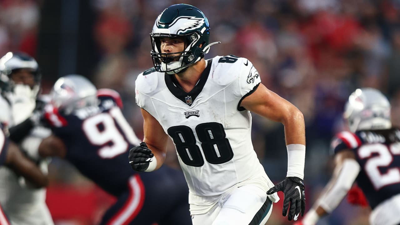 Dallas Goedert: Stats, Injury News & Fantasy Projections