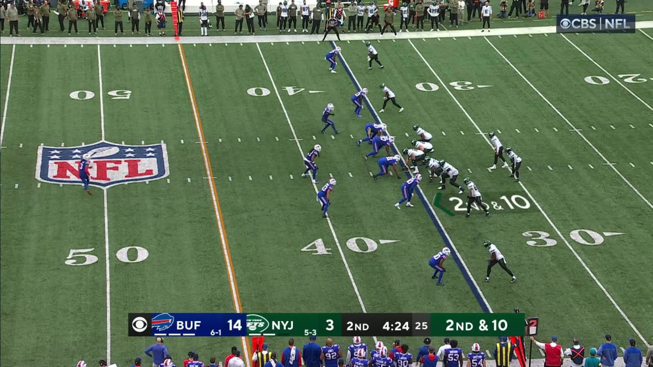 Wilson to Wilson! New York Jets quarterback Zach Wilson fires a dart to wide receiver Garrett