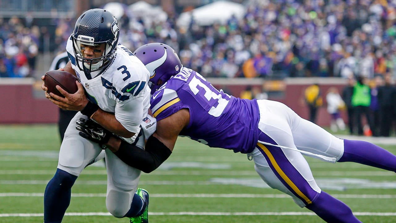 russell-willson-v-vikings-160106-SL
