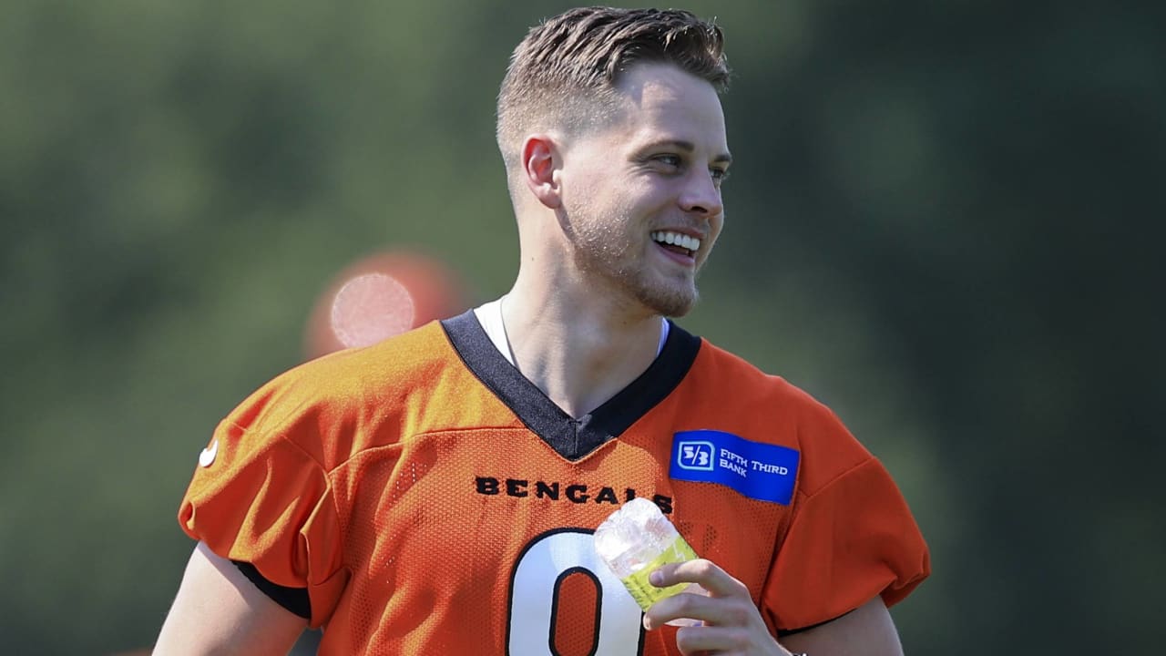 Joe Burrow Got A Haircut Because He Played So Badly In Bengals