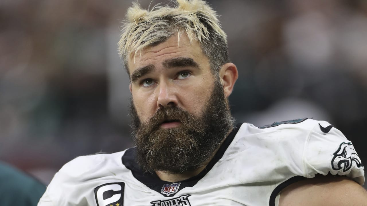 Philadelphia Eagles' Jason Kelce has 'routine' elbow surgery to relieve  discomfort - ESPN