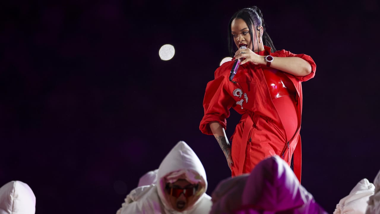 Rihanna's full Apple Music Super Bowl LVII Halftime Show