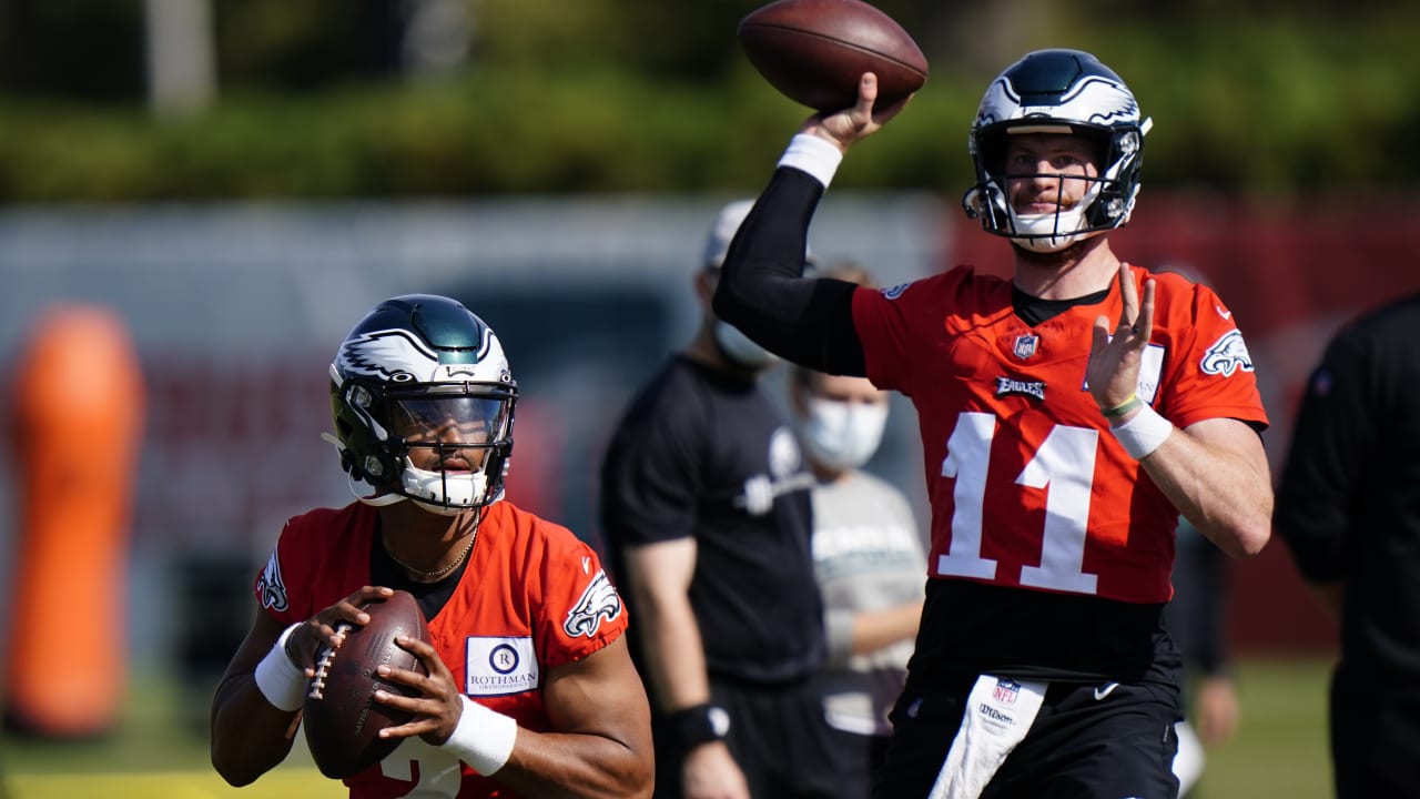 Carson Wentz sack montage vs Eagles shows QB's biggest flaws