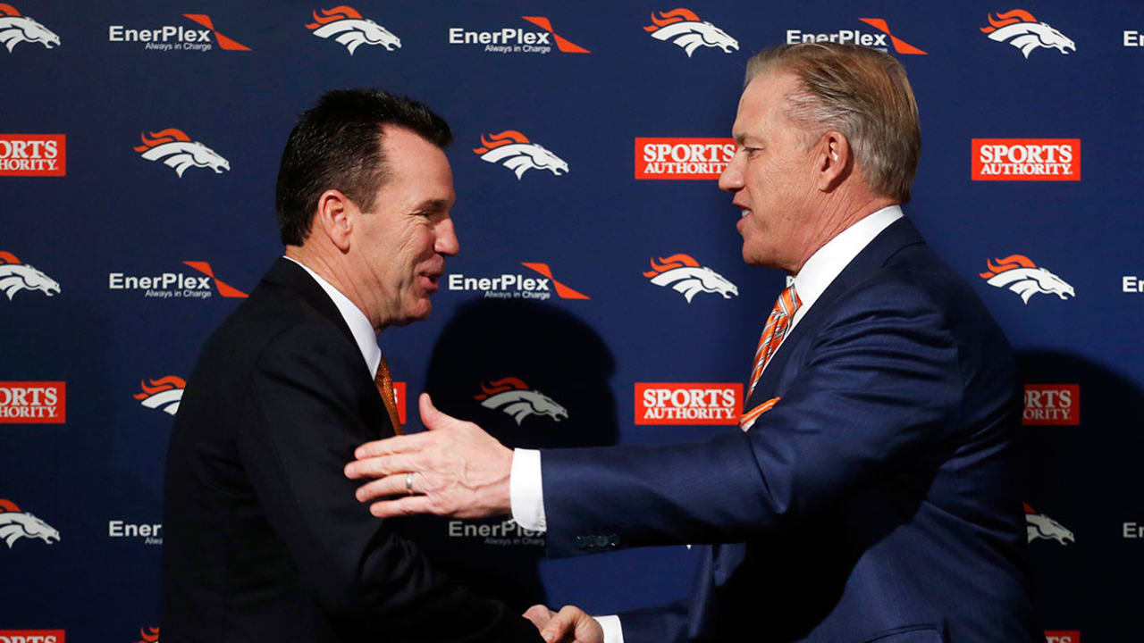 Fox stands by decision, Elway supports his coach