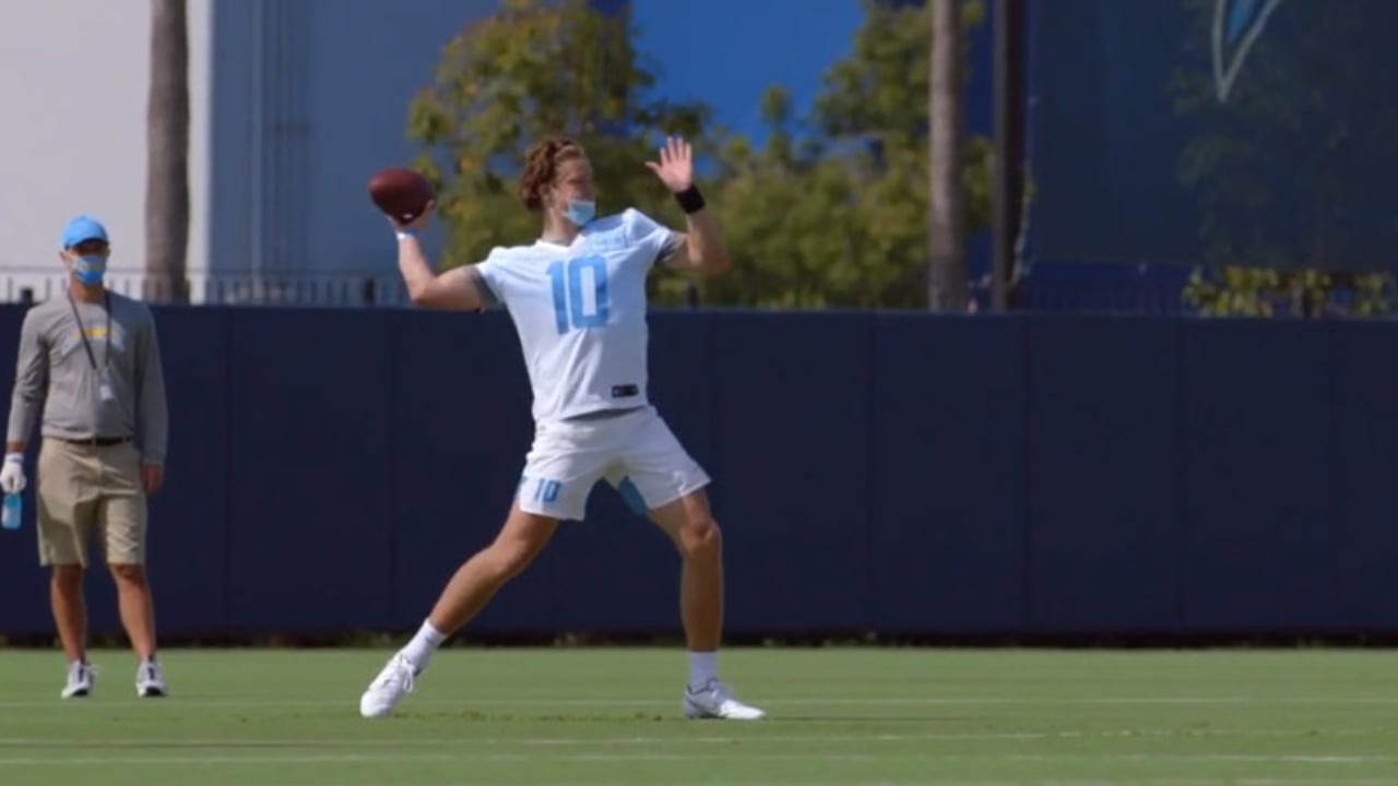 Justin Herbert stats: Chargers QB impressing, watch touchdown highlight  videos - DraftKings Network