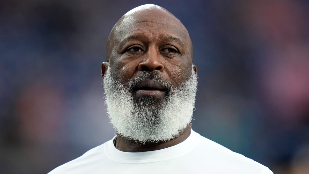 Der Karrierestatus von Texas-Cheftrainerin Lovie Smith steht in den Sternen