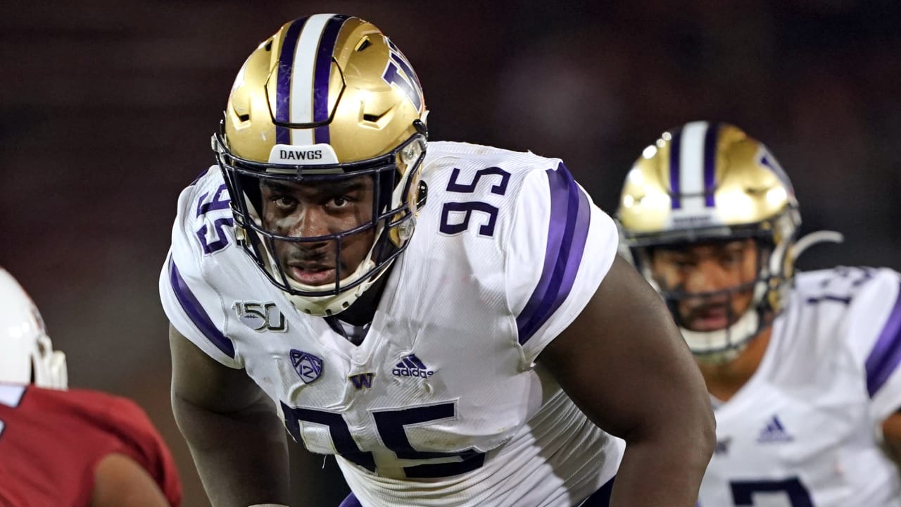 Washington Huskies defensive tackle Levi Onwuzurike shares which players he  models his game after