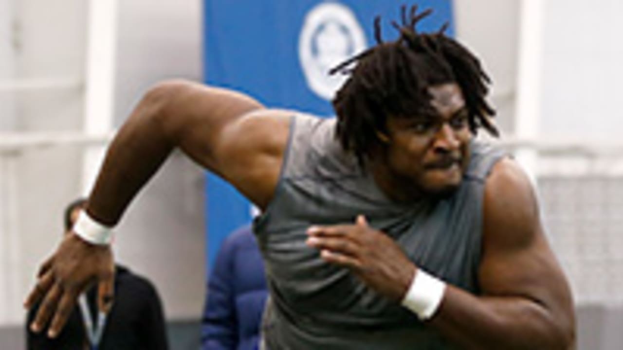 T.J.-Clemmings-150304-Sl.jpg
