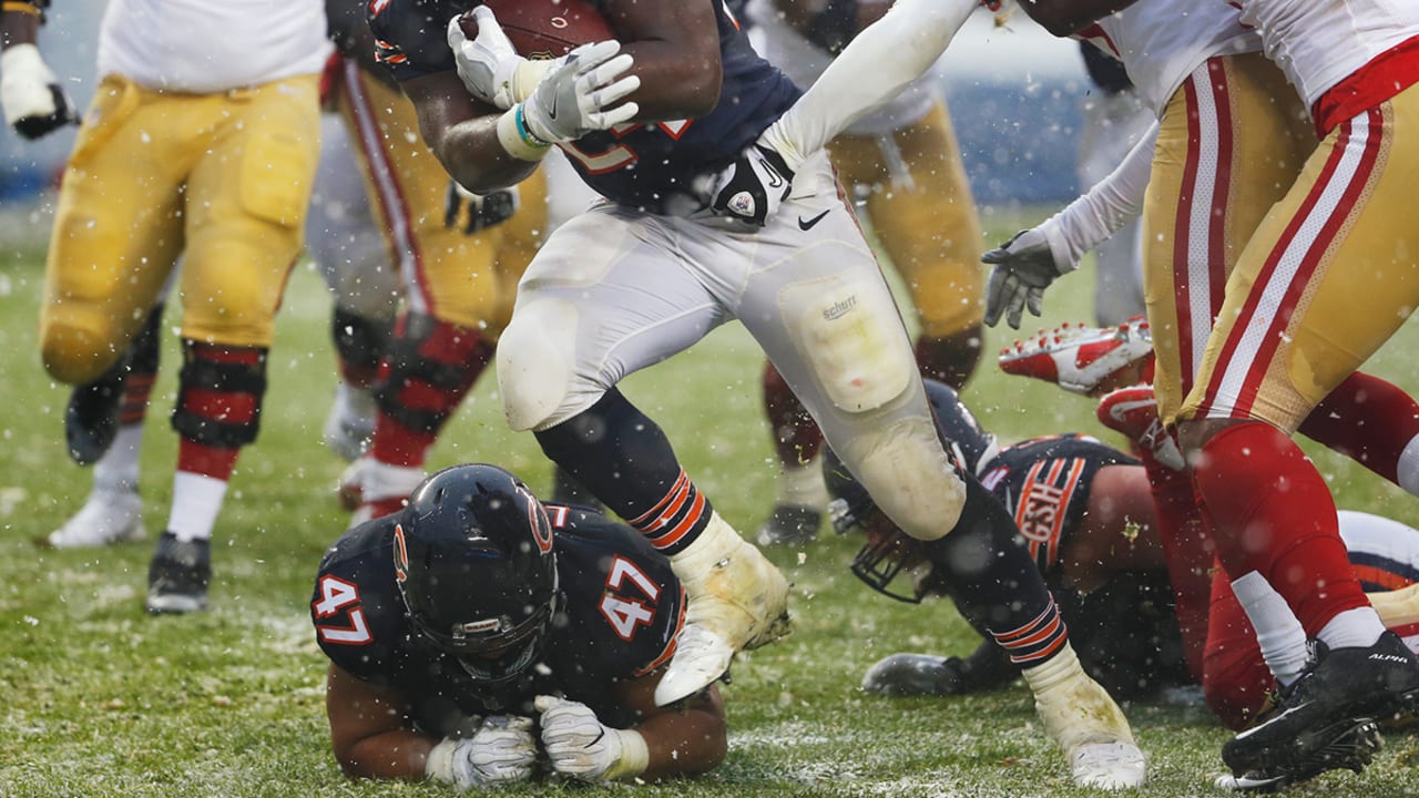 _Jordan-Howard-161204-sl.jpg