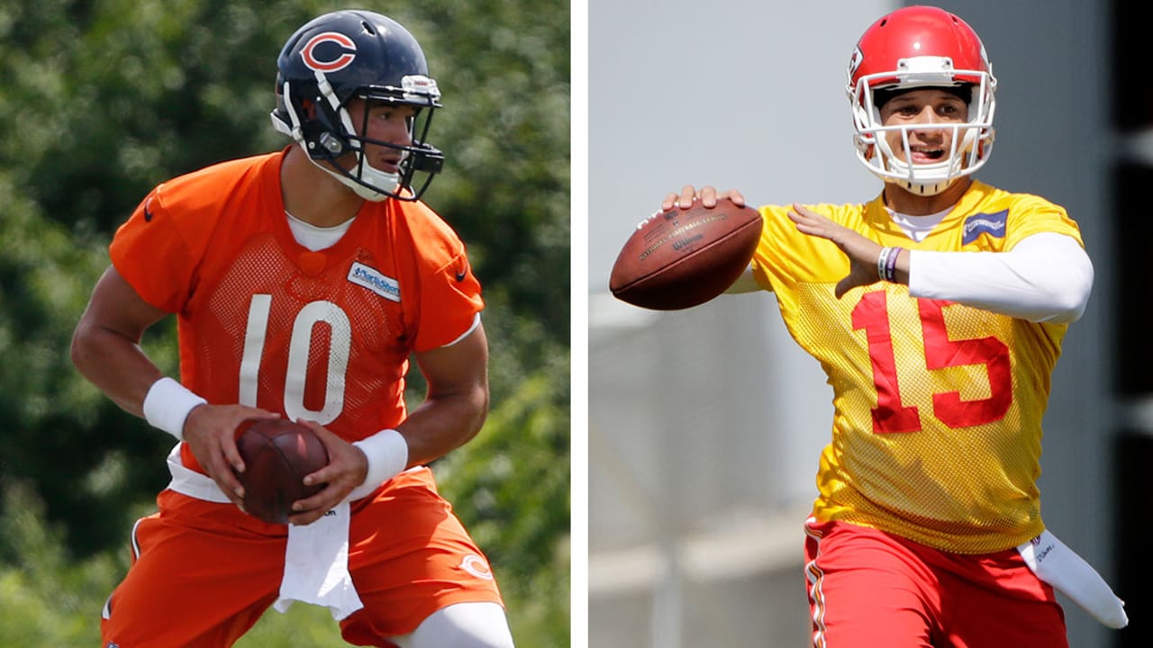 Chiefs' Mahomes to buck NFL trend, play preseason opener