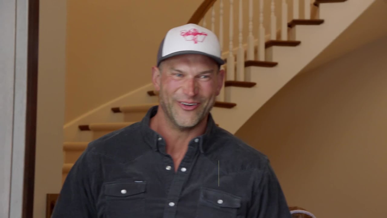 Cleveland Browns offensive tackle Joe Thomas receives Hall of Fame door ...