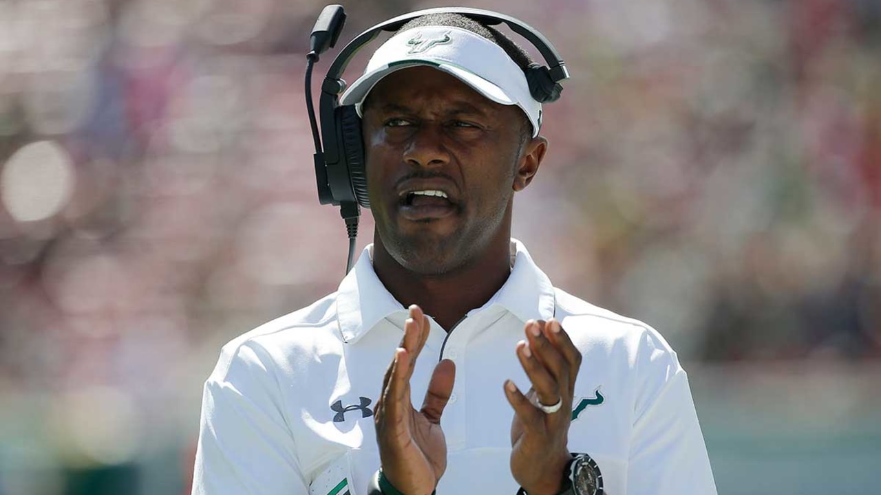 Willie Taggart hired as Baltimore Ravens' running backs coach