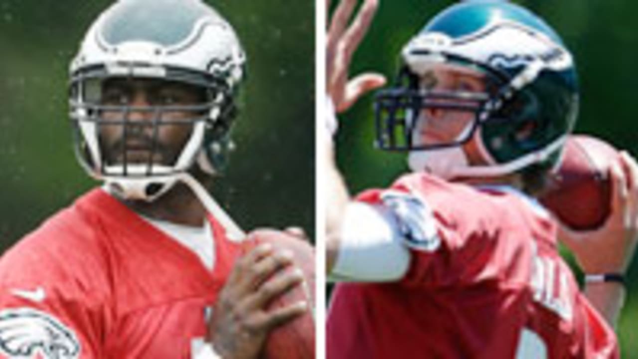 Vick-Foles-130606-sl.jpg