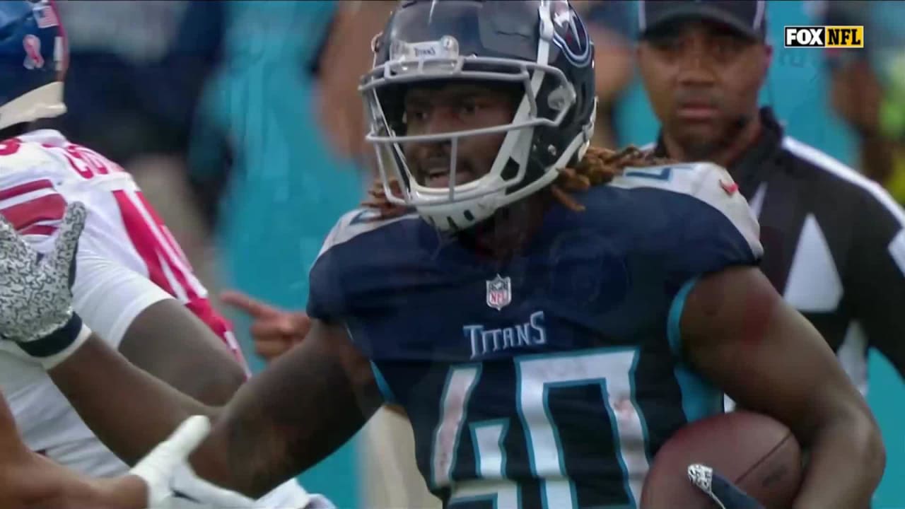 Tennessee Titans running back Dontrell Hilliard catches and runs for 31