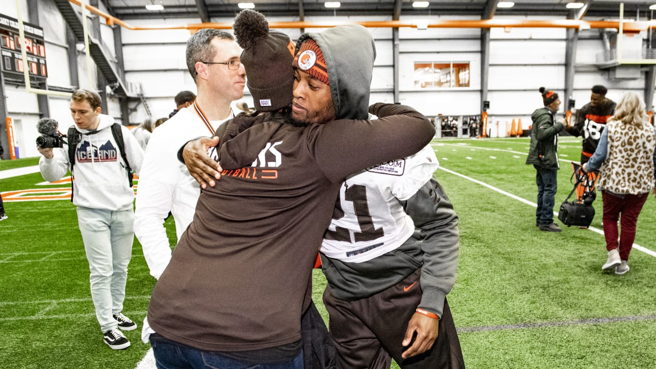 Cleveland Browns to Reward Denzel Ward's Dedication - Sports