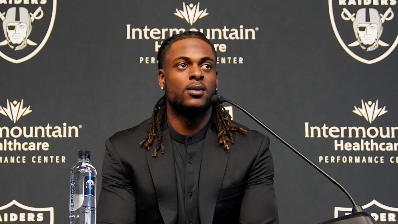 Davante Adams wore Tim Brown's jersey as a kid, now looks to take