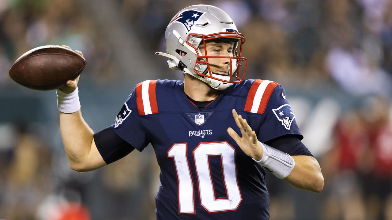 Mac Jones not surprised he won starting job, plans to stay in touch