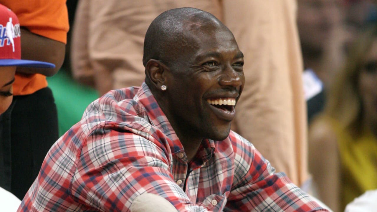 terrell-owens-101015-spot.jpg
