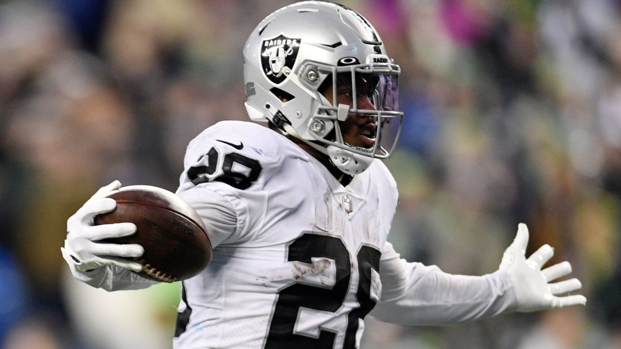 Oakland Raiders uniforms ranked in the top-5 in the NFL