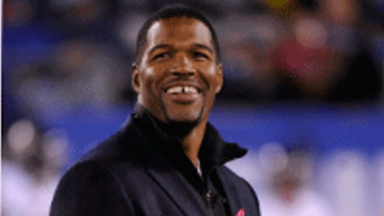 Michael-Strahan-spot_120904.gif