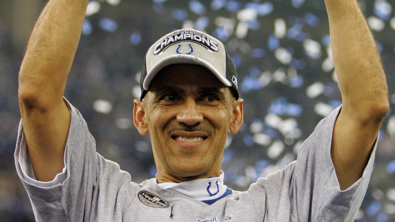 21 Tony Dungy Vikings Stock Photos, High-Res Pictures, and Images - Getty  Images