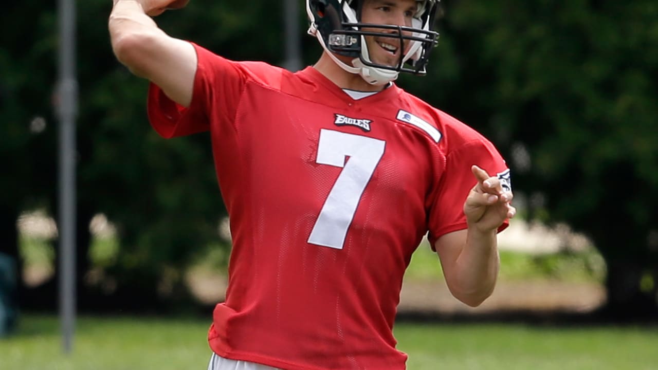 Eagles head coach Chip Kelly: Michael Vick has skills to win with his  offense