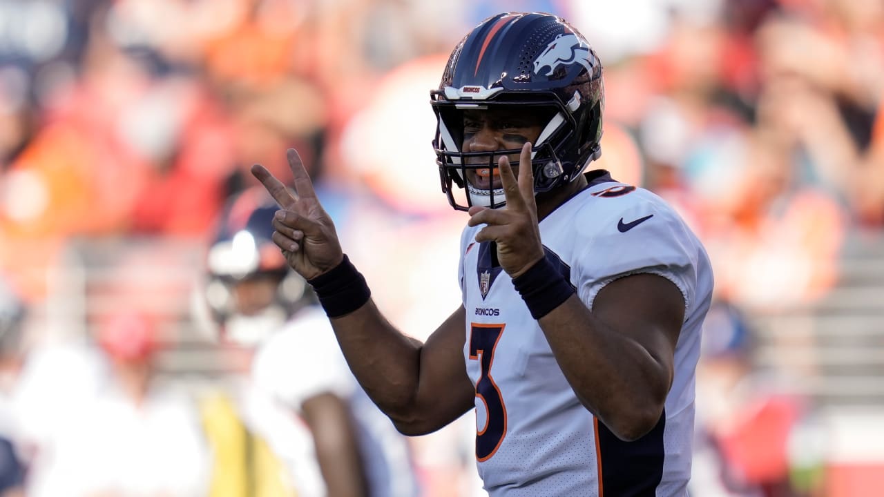 September 1 Training Camp Notes: Broncos QB Russell Wilson signs