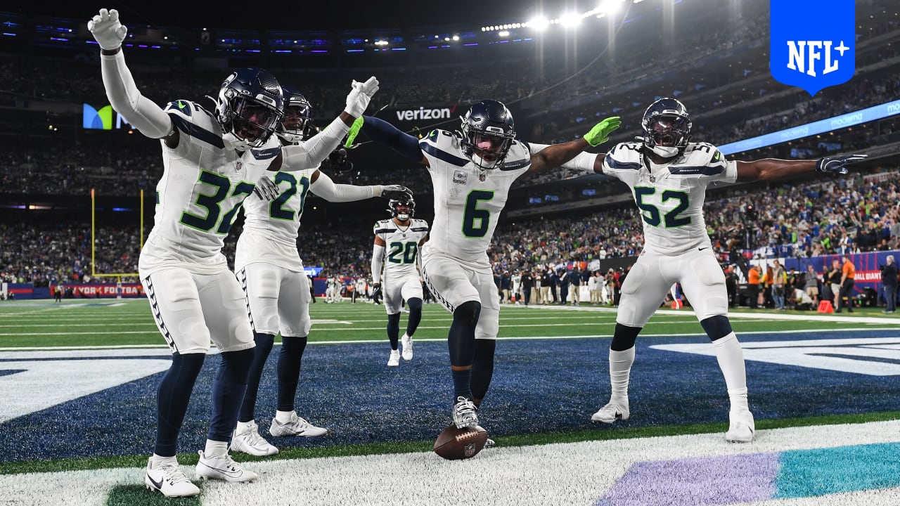 How to Stream the Monday Night Football Seahawks vs. Giants Game Live -  Week 4