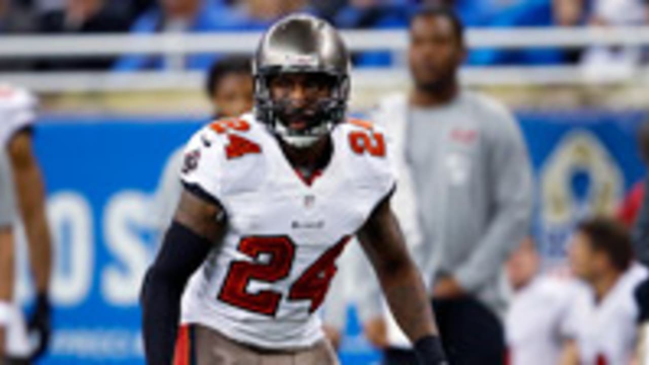 darrelle-revis-131218-spot.jpg