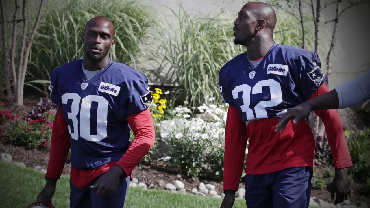 NFL's McCourty brothers, Devin and Jason big hit at Somerset School