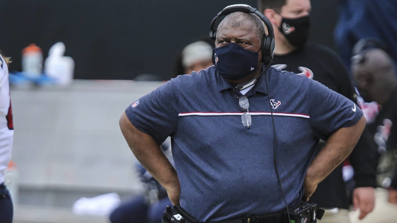 Houston Texans: 4 reasons Romeo Crennel is right coach right now