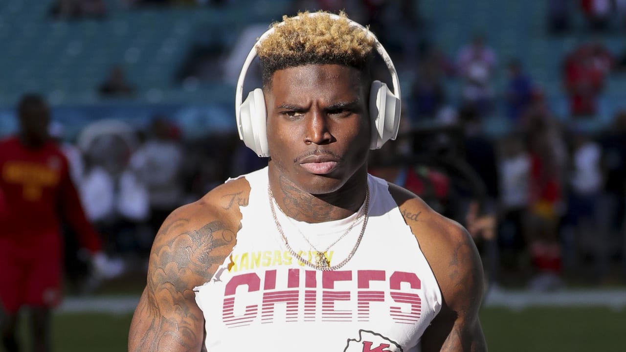 Tyreek Hill sat out KC Chiefs vs. Cardinals game due to lingering hamstring