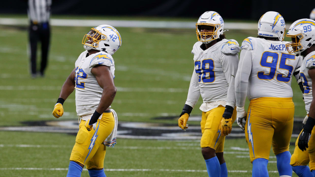 Los Angeles Chargers linebacker Uchenna Nwosu bullrushes through Terron  Armstead for dominant sack
