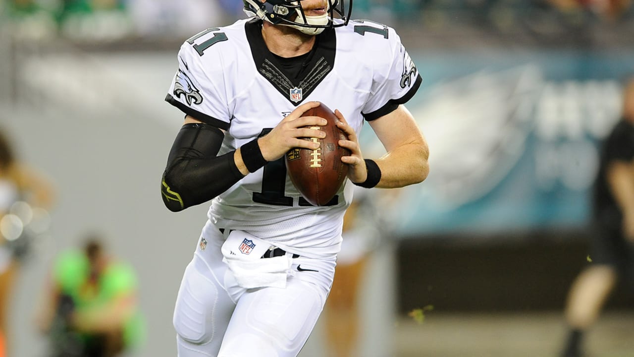 carson-wentz-160912-SL