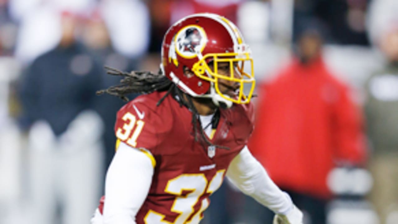 Brandon-Meriweather-300x164-091614.jpg