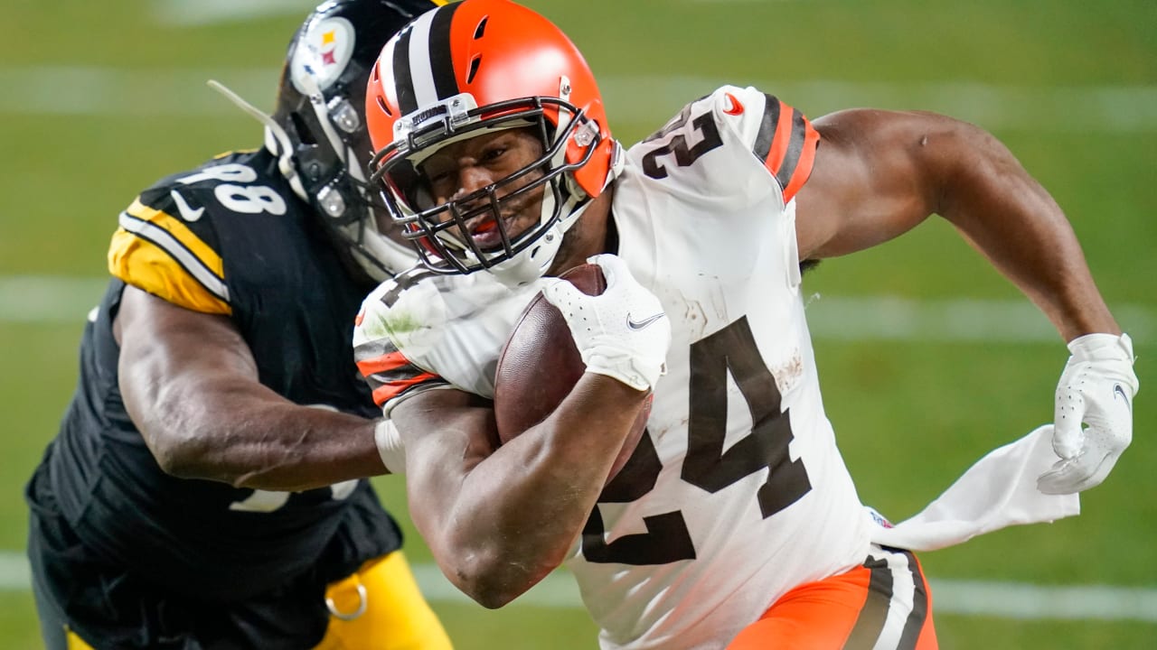 NFL GameDay View: Andrew Hawkins, Cynthia Frelund and Gregg