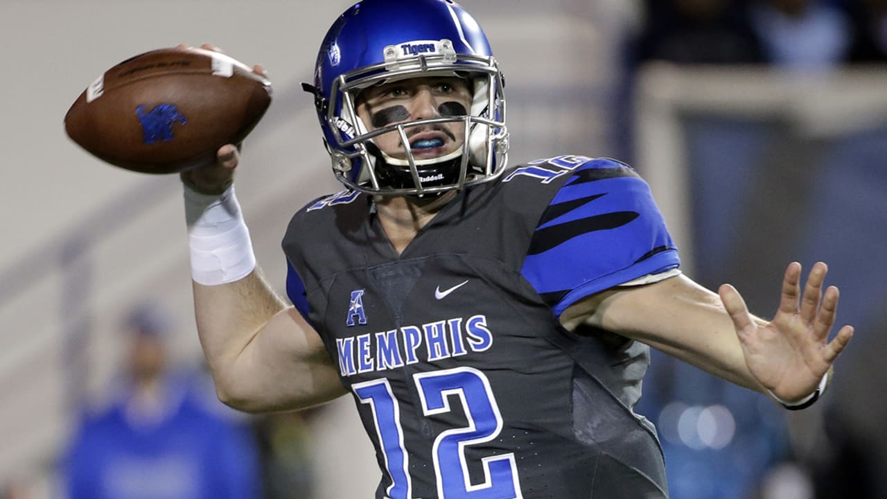 Paxton-Lynch-160314-SPot.jpg