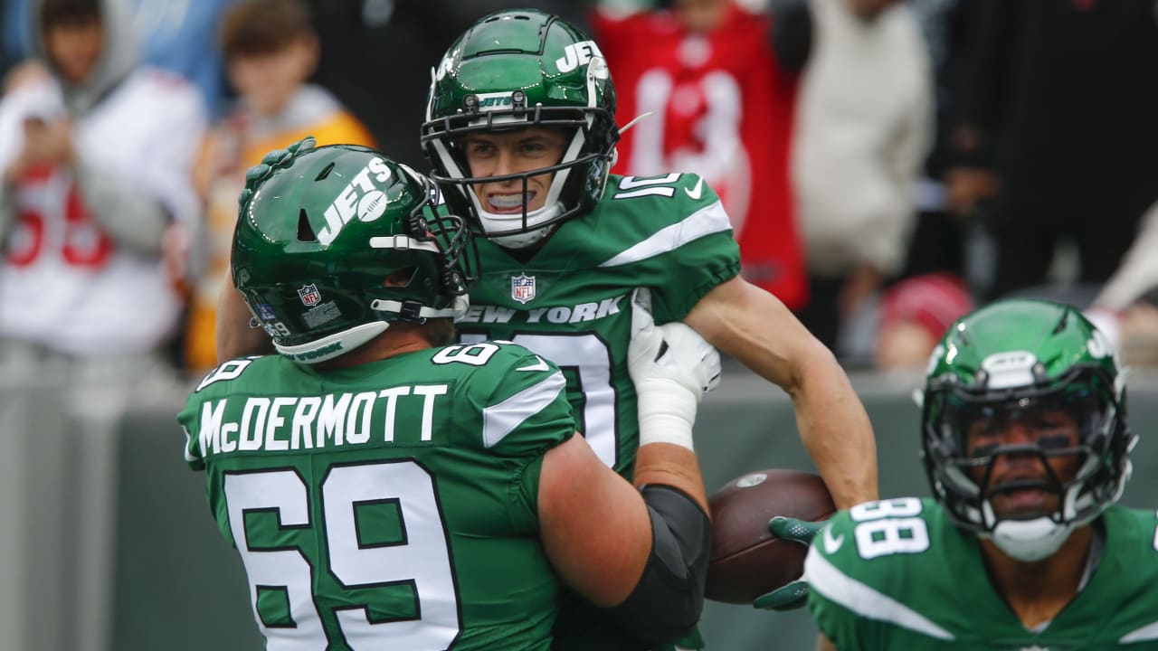 New York Jets wide receiver Braxton Berrios (10) walks off the field after  an NFL football game against the Philadelphia Eagles, Sunday, Dec. 5, 2021,  in East Rutherford, N.J. (AP Photo/Adam Hunger