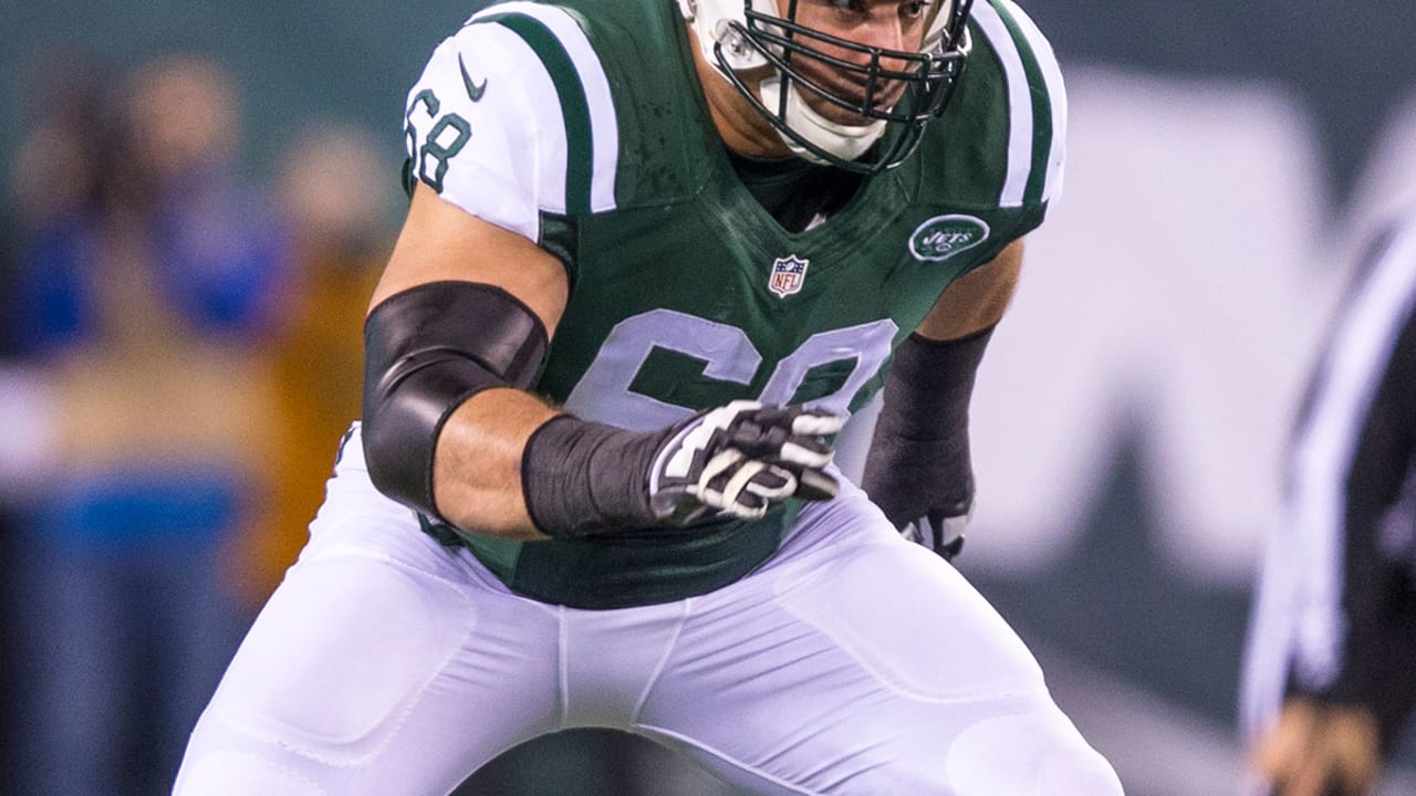 Texans add offensive tackle Breno Giacomini