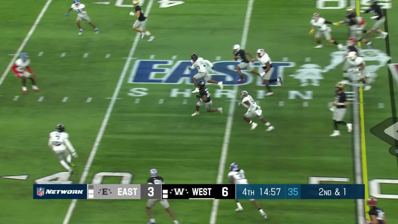 Cincinnati Bearcats running back Charles McClelland scampers 15 yards