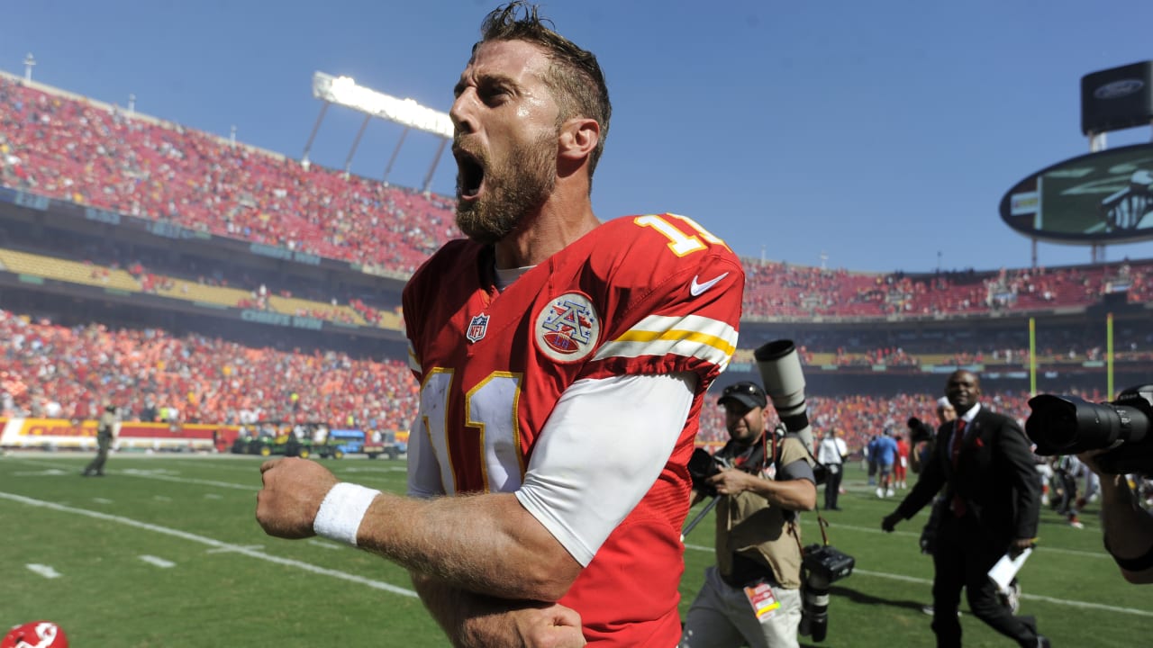 NFL Auction  ALEX SMITH GAME WORN CHIEFS JERSEY (OCTOBER 5, 2014)