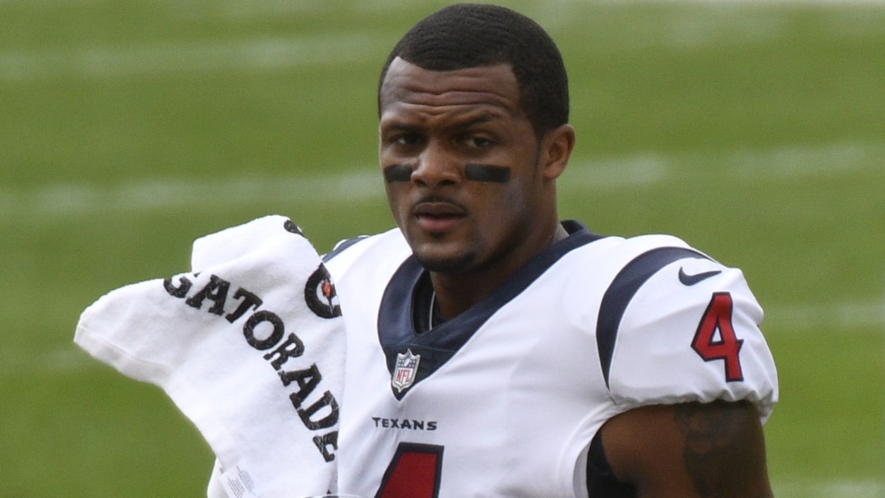 Deshaun Watson removes Houston Texans from social media