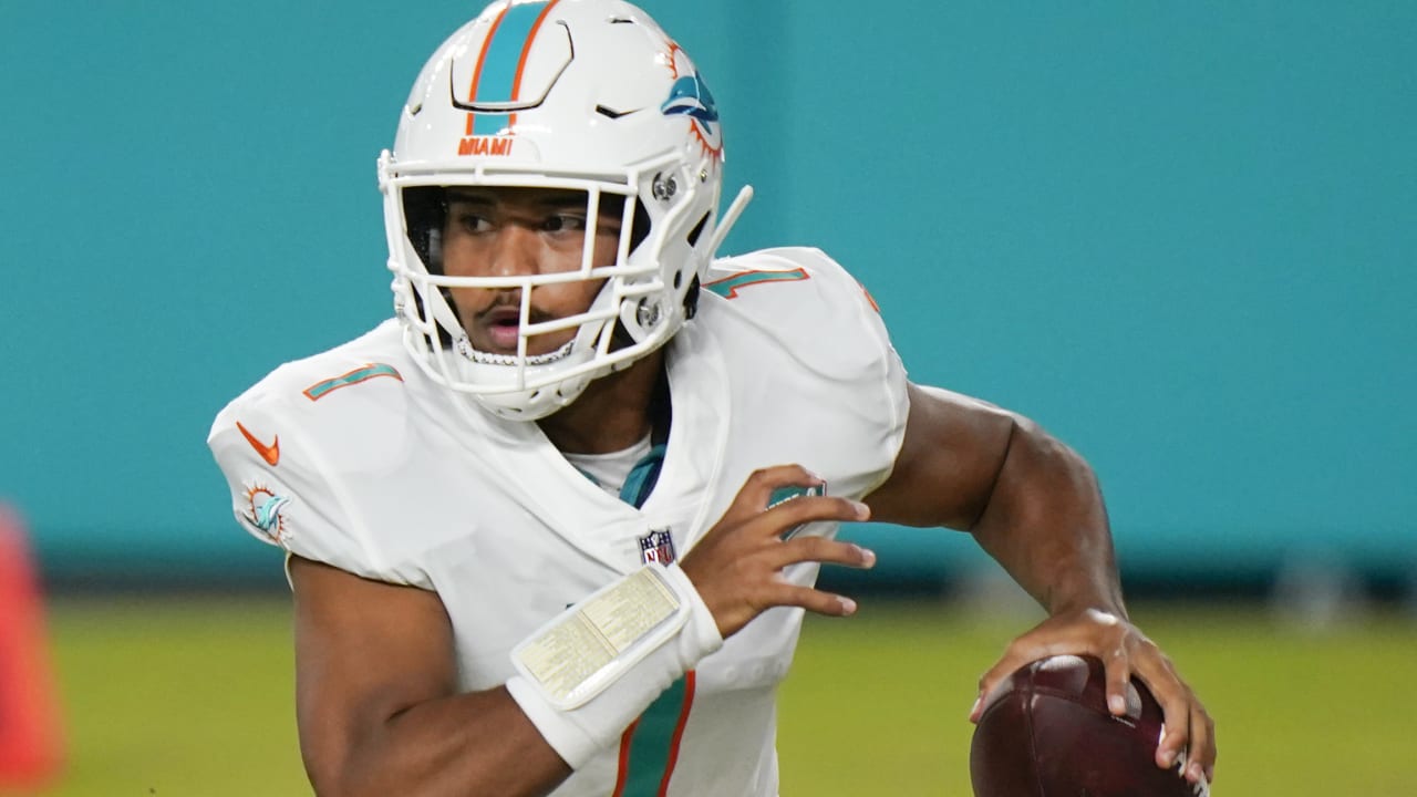 Dolphins QB Ryan Fitzpatrick on Tua: I'm his biggest cheerleader right now,  but I also want to play - West Hawaii Today