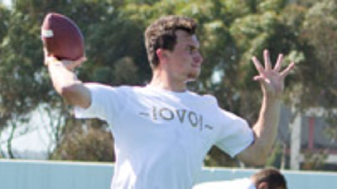 Johnny-Manziel297-sl-130715.jpg