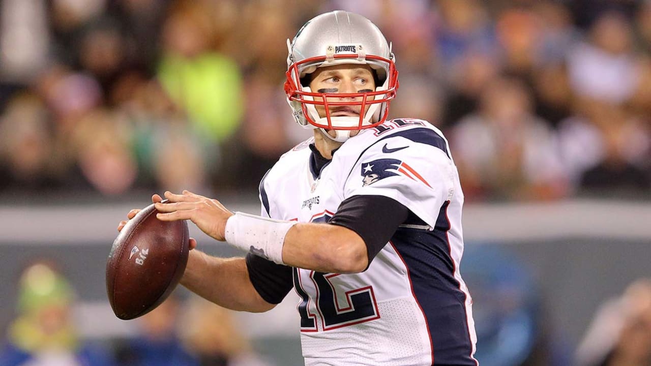 tom-brady-161202-sl