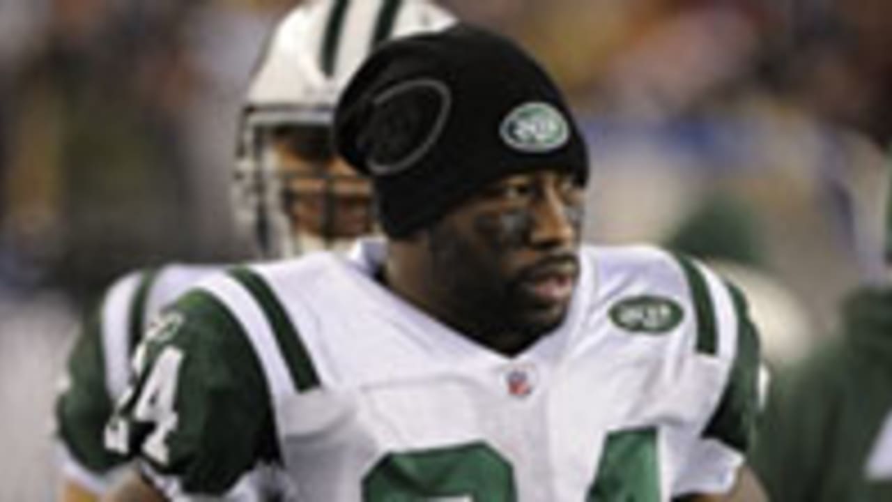 Darrelle Revis trade: Bucs send two picks to Jets, sign Revis to