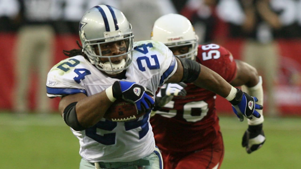 Dallas Cowboys running back Marion Barber (24) is tackled by New