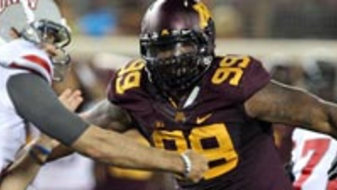 Ex-Gopher Hageman goes to Atlanta at 37