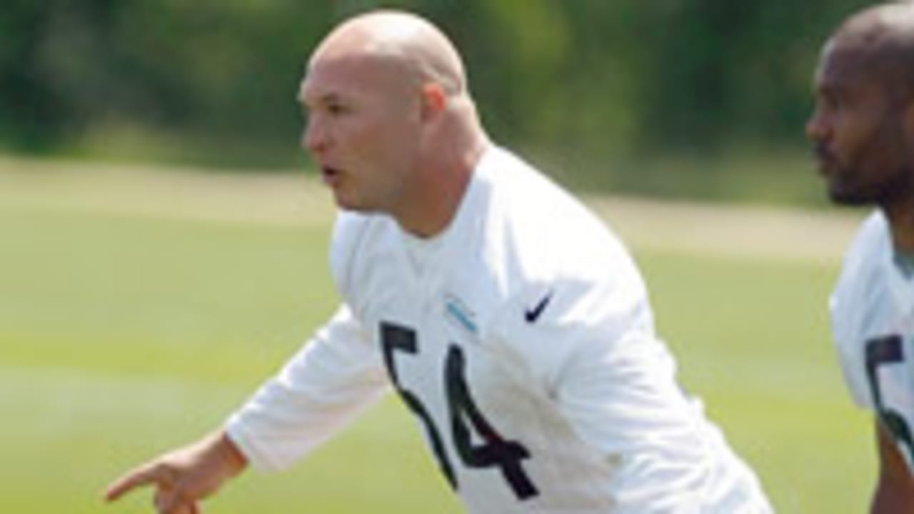 brian-urlacher-120905-spot.jpg
